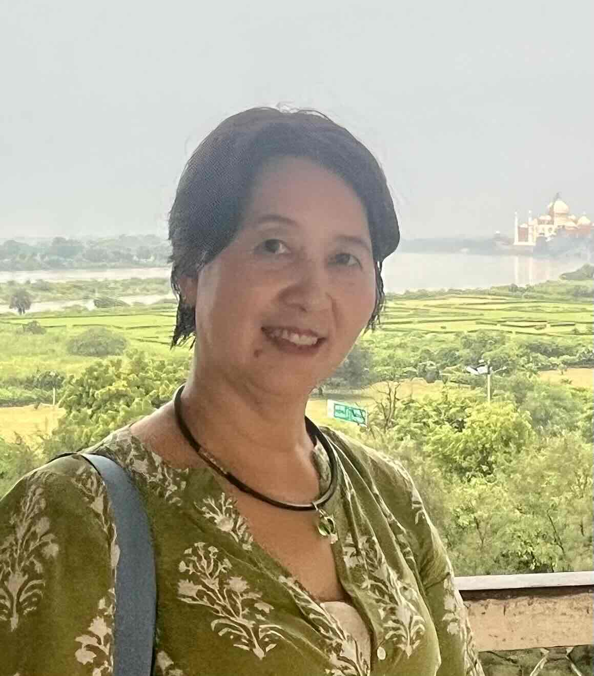 酒井　彩子
